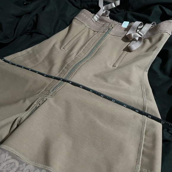 Colombian faja (girdle/waist trainer) brand new never been worn - Picture 1 of 7